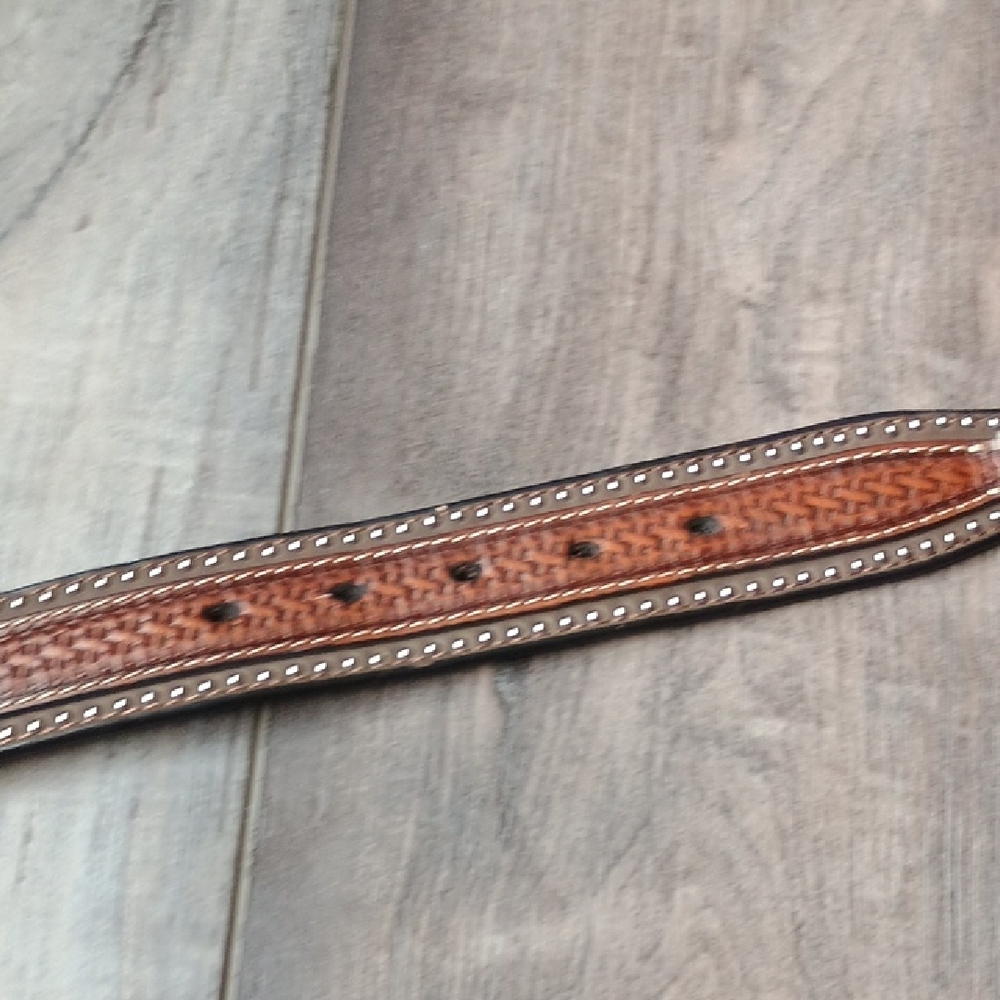 Nocona Brown and Silver Belt Bag - Picture 8 of 13